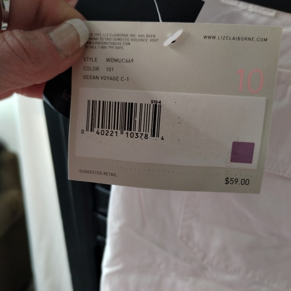 Capris - Picture 4 of 8